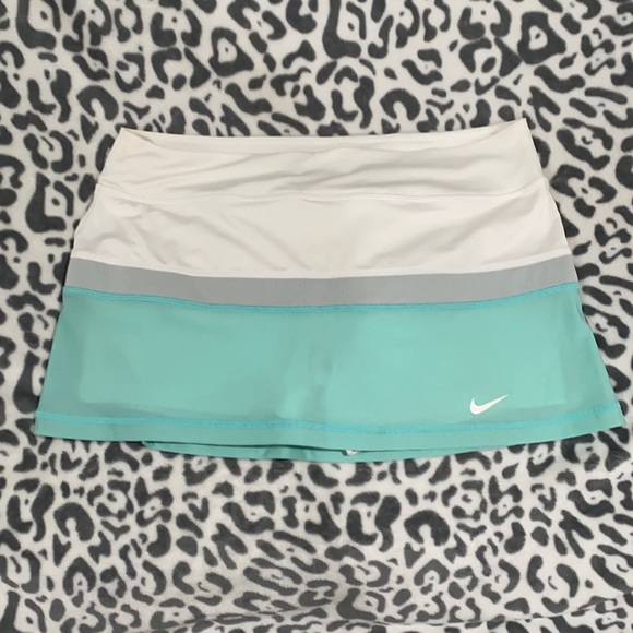 Nike Dri-Fit athletic skort teal and white size large - Picture 1 of 4